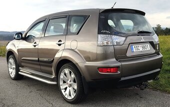 Mitsubishi Outlander 2,2 DiD 4WD 130kW/177k, manuál 6 st. - 3