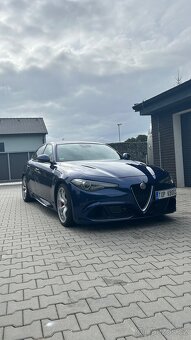 ALFA ROMEO GIULIA QV - 3