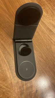 Nová 3v1 bezdrátová nabíječka URBN - 3