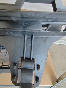 Středová mřížka předního nárazníku BMW M3+ M4 - 3