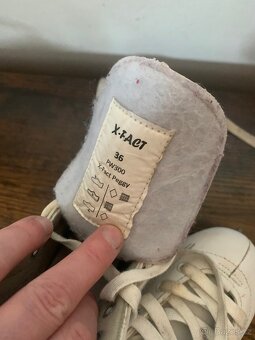 Dámské / dívčí brusle Xfact - velikost nohy 36, stélka 22 cm - 3