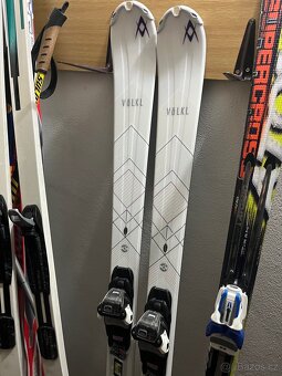 NOVÉ Dámské lyže VÖLKL Flair Alessia 144cm - 3