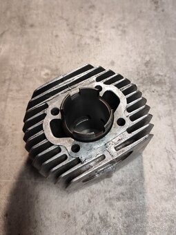 Válec pionýr - výbrus - 3