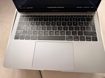 MacBook Air 13” (2019) – Intel i5 – 128 GB SSD – TOP STAV - 3