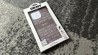 Kryt DKNY na iPhone 14 PRO MAX - Zlatobéžový - 3