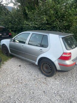 VOLKSWAGEN GOLF IV 1.6 BENZÍN - 3
