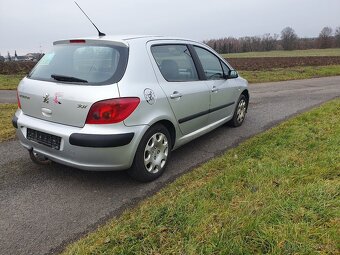 Peugeot 307 1.6i nová stk - 3