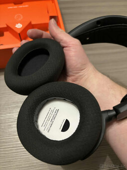 Herní sluchátka SteelSeries Arctis Nova 7 - 3