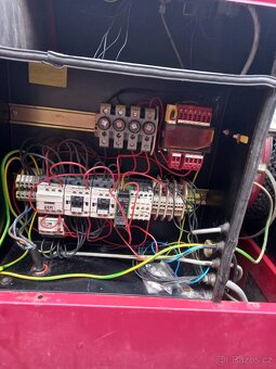 Průmyslový šroubový kompresor - 3