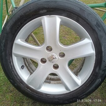 Pneu s disky 205/55/16 - 3