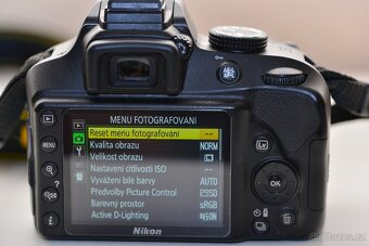Nikon D3400 + příslušenství - 3
