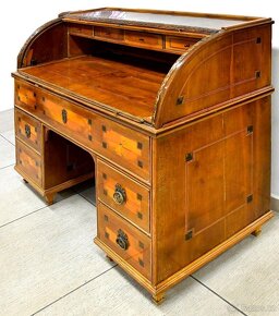 Biedermeier psací stůl s roletou - 3
