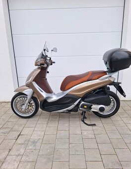 Piaggio Beverly 125i, cz doklady - velice hezká - 3