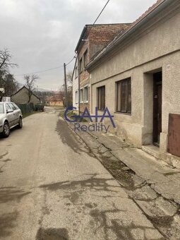 Koryčany - Pozemek s domem a studií nového moderního bydlení - 3
