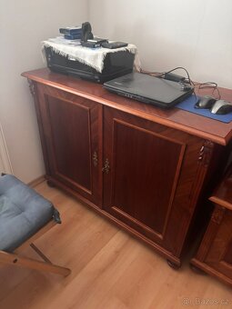 Nábytek sestava, skříně, stůl, stolek, židle, skříňka - 3