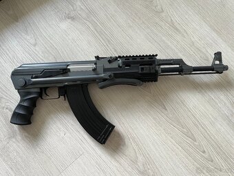 CYMA CM.028-B airsoftový elektrický samopal - 3