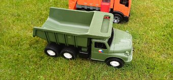 Šlapací traktor, tatra ,popelářské auto, bagr hračky - 3