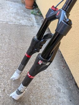 26" vidlice DT Swiss XRC 80 - 3