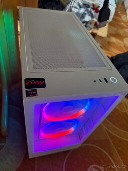 Prodám custom postavený Počítač - 3