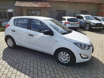Hyundai I20 1.2 benzín původ ČR,najeto 45tis.km. - 3