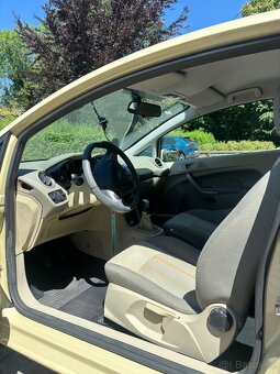 Ford Fiesta AB Hatchback - 3