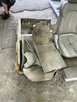 Interiér w208 kabrio - 3