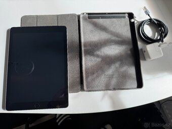 IPad Air 128GB WiFi+Cellular - 3