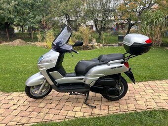 Yamaha Versity 300 - 3