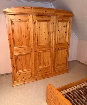 Kompletní ložnice z masivu borovice velká sestava - 3