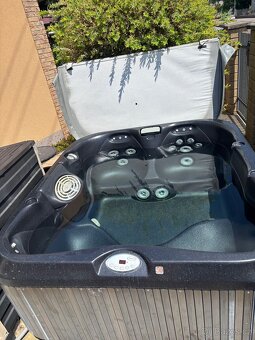 Prodám starší vířivku Jacuzzi J-325 - 3