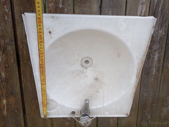 Smaltované umyvadlo do karavanu, obytného přívěsu. - 3