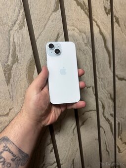 iPhone 15 Blue - 3