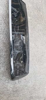 Prodlouzeni strechy spoiler volvo xc40 - 3