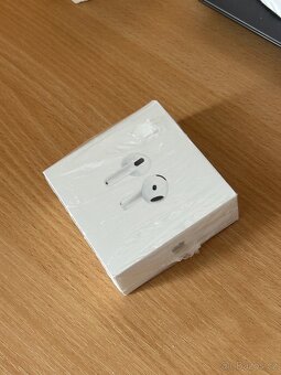 Apple AirPods 4 – nové, nerozbalené - 3