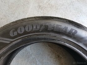 pneu 235/55 R 19 Goodyear - 3