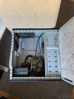 Midtower case Antec se zdrojem Corsair - 3