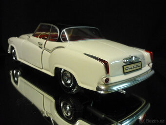 Borgward Isabella Coupe Revell 1/18 - 3