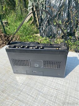 Retro rádio Tesla Domino - 3