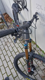 Elektrokolo Orbea Wild M-TEAM 2025 - velikost L, najeto pouz - 3