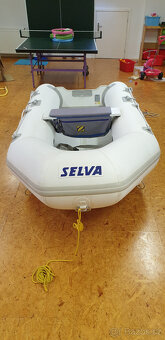Člun Selva 320 VIB s motorem Selva Piranha 5xs - 3