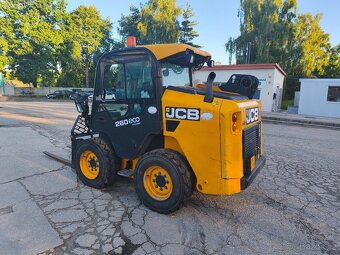 Smykový nakladač JCB 260 Robot - 3