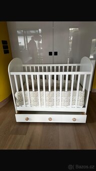 Dětská postýlka IKEA s matrací - 3
