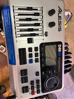 Alesis DM10 + Medeli AP30 kombo – komplet pro bubeníka - 3