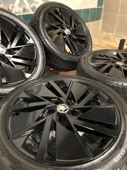 Alu kola Škoda R18 5X112 ZIMNÍ PNEU 225/45 R18 OCTAVIA 4 - 3