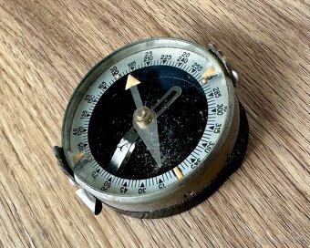 Starý vojenský kompas bez řemínku - 3