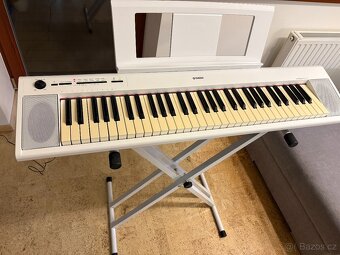 Yamaha NP 12 WH - klávesy s dynamikou - 3
