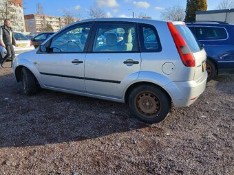 FORD FIESTA 1.3  51KW   velmi dobrý celkový stav - 3