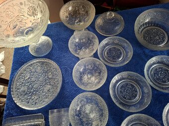 Velká sada lisované sklo - 3