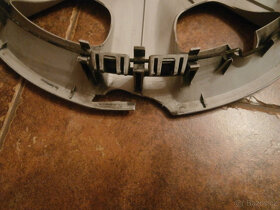 Poklice Dacia original - 15" - 1ks - 3