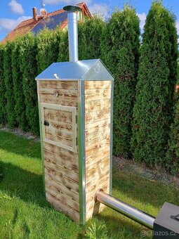 Dřevěná udírna - 3